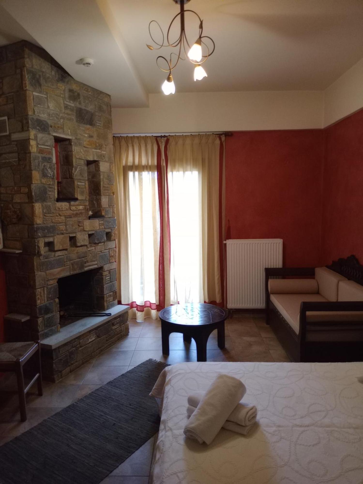 Hotel Erotas Áyios Dhimítrios Eksteriør bilde