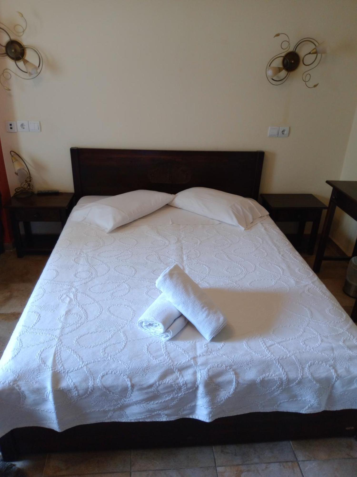 Hotel Erotas Áyios Dhimítrios Eksteriør bilde